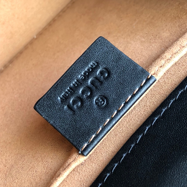 グッチバッグ着用イメージ